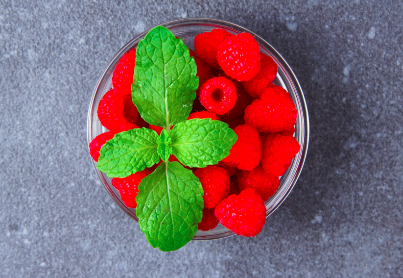 Rhum arrangé framboise menthe