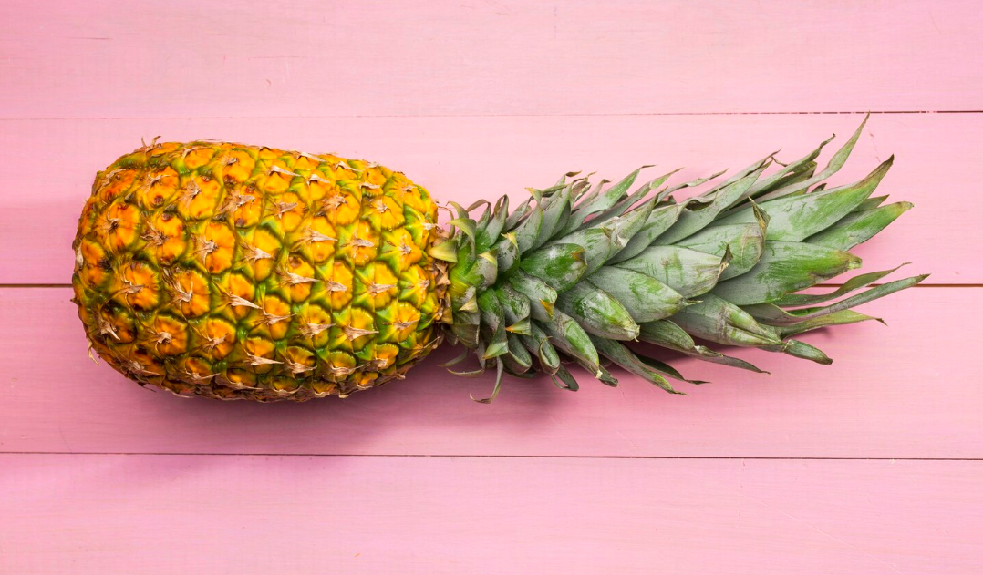 Rhum arrangé ananas Victoria suspendu